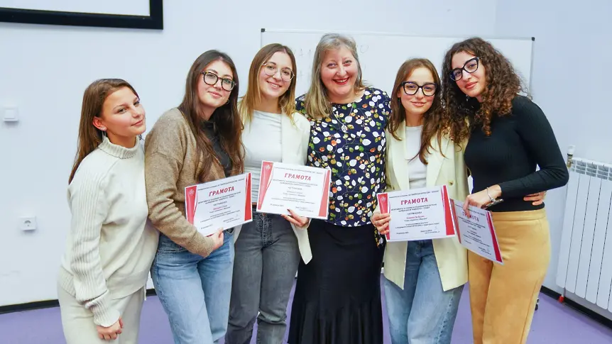 В МУ-Плевен се проведе състезание „Аз говоря български език 2025/2026“ за чуждестранните студенти