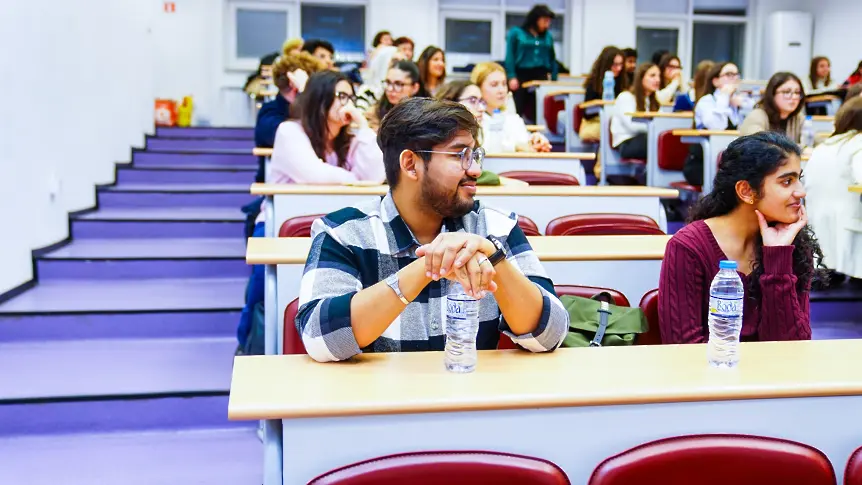 В МУ-Плевен се проведе състезание „Аз говоря български език 2025/2026“ за чуждестранните студенти