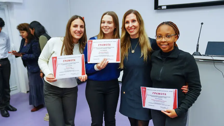 В МУ-Плевен се проведе състезание „Аз говоря български език 2025/2026“ за чуждестранните студенти