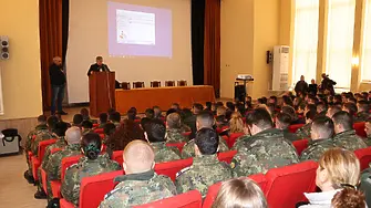 Филмът „Дланите, от които излитат стоманените птици“ гостува във ВВВУ „Георги Бенковски“