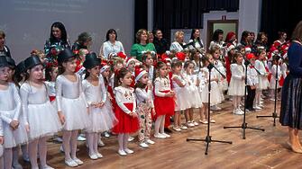 Градската концертна зала  на Враца се изпълни с радост, светлина и детски гласове