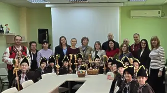 Децата от ДГ „Елица“ с празнична програма в РУО Сливен