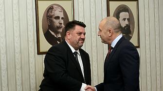 БСП при Румен Радев: В държавнически план сме удовлетворени от участието ни в управлението, в тeснопартиен план – не сме