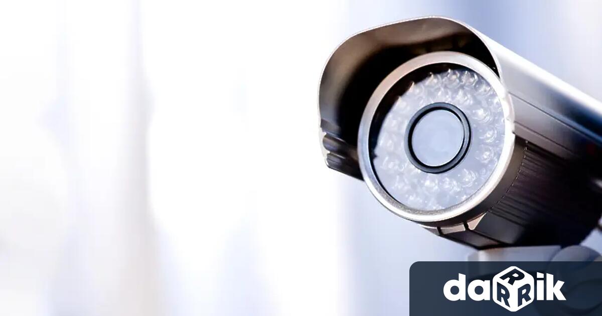 Няма данни директорът на 138 о училище Александър Евтимов да