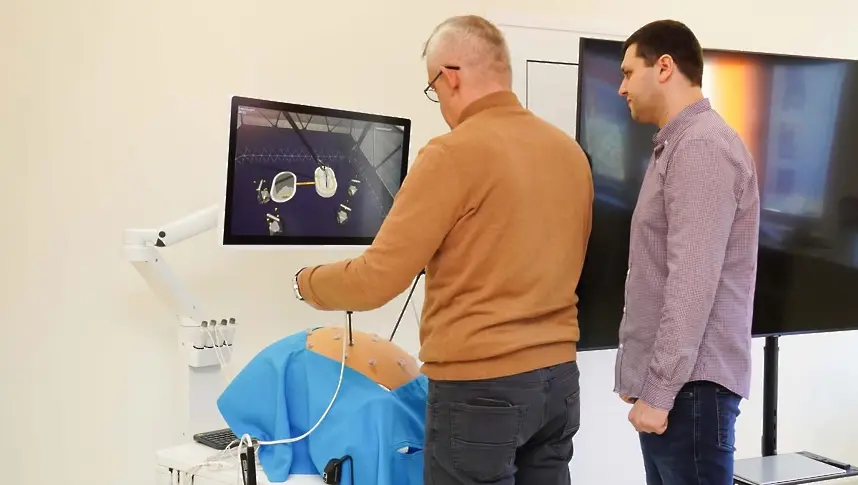 Медицински специалисти от Македония завършиха курс по диагностична лапароскопия в Телекомуникационния център