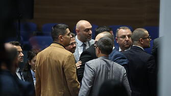 Бюджетната процедура отново скара народните представители (ОБОБЩЕНИЕ)