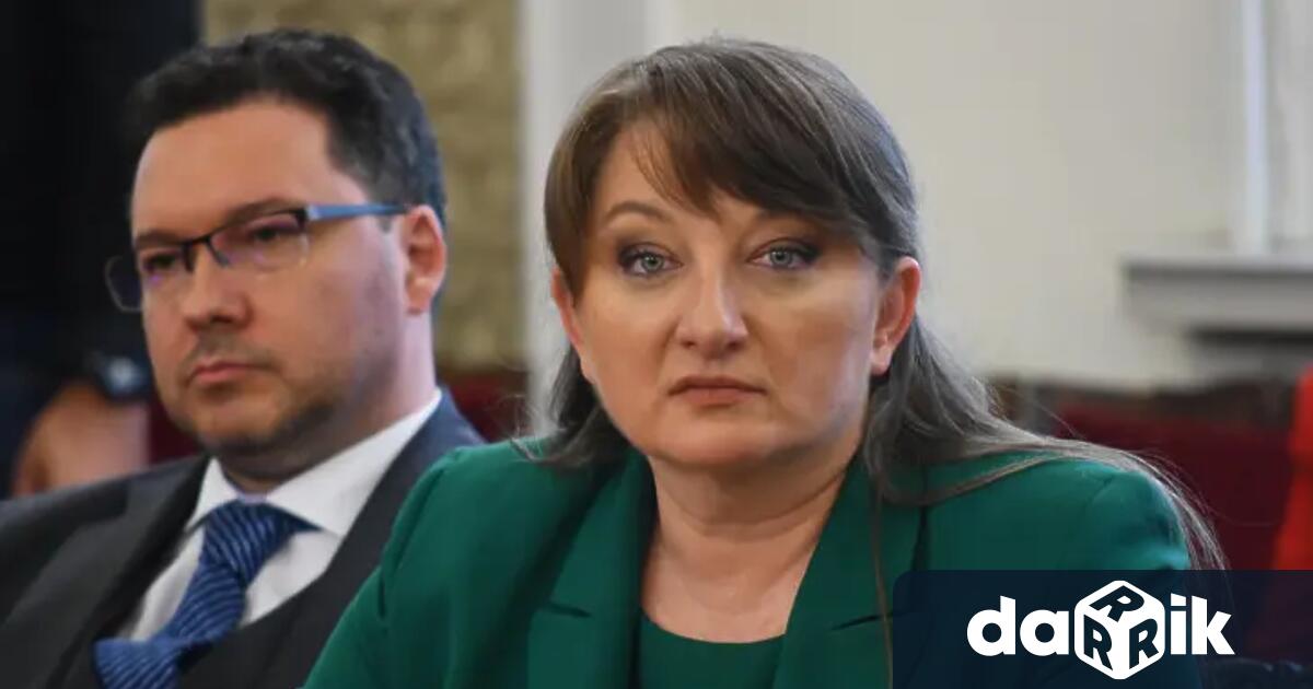 Остри реплики между Деница Сачева и Румен Радев в президенството