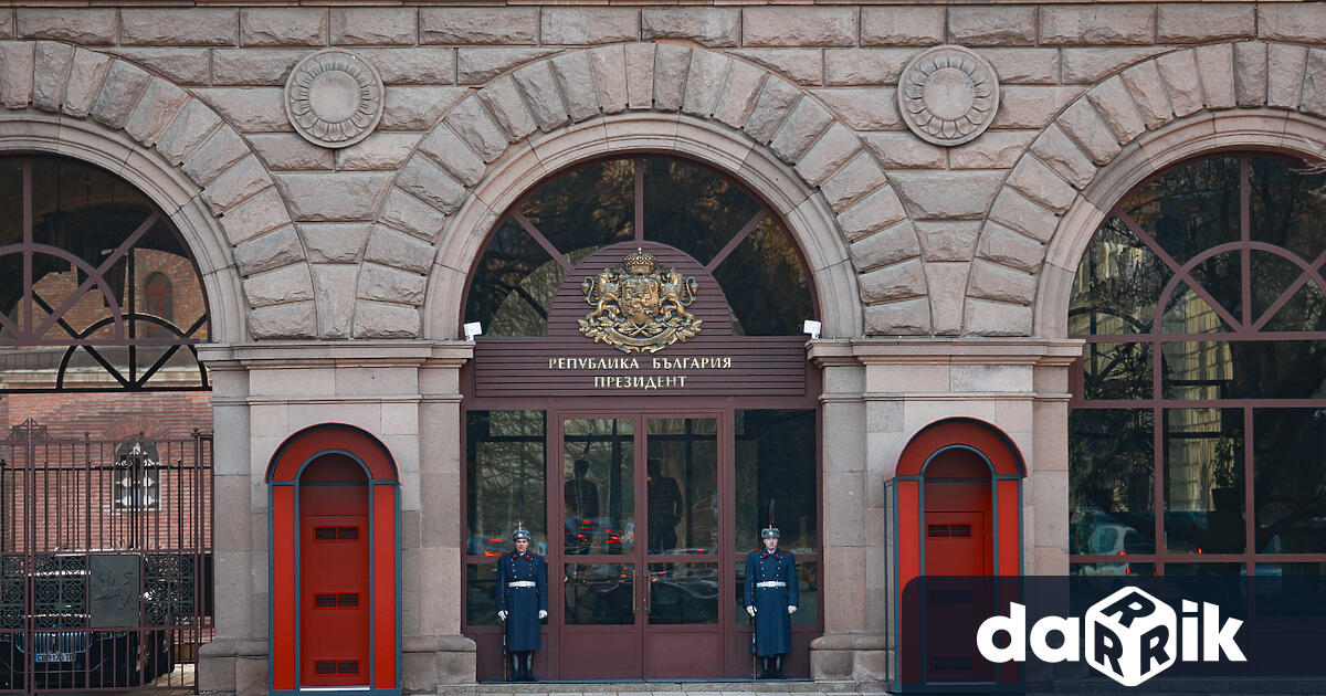 Президентът продължава консултациите с парламентарните групи в 51 вото Народно събрание