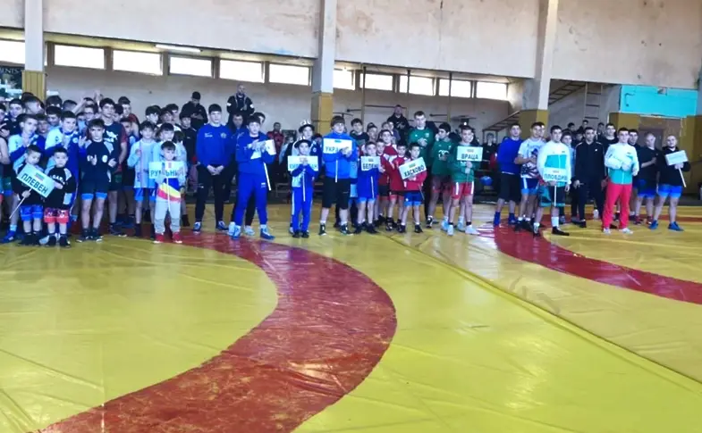 Близо 150 състезатели участваха в Международния турнир по борба „Освобождение“ в Плевен