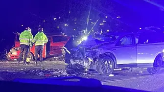 Челна катастрофа затвори движението през Владая 