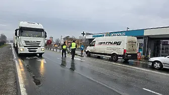 Движението при „Кулата” и „Илинден” е ограничено за тирове заради протестите на гръцки фермери