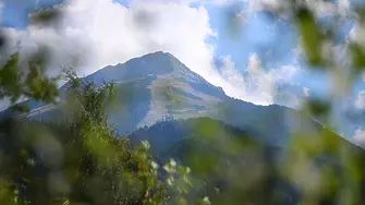 Турист падна в пропаст край връх Вихрен