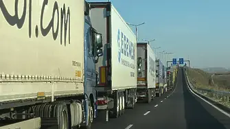Блокада спря движението на тирове към Гърция отново