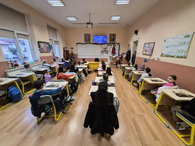  В НУ „ Христо Ботев “: Малък жест с огромно обръщение 