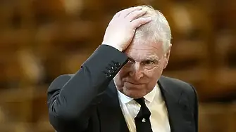 Дъщерите на бившия принц Андрю се отрекоха от него