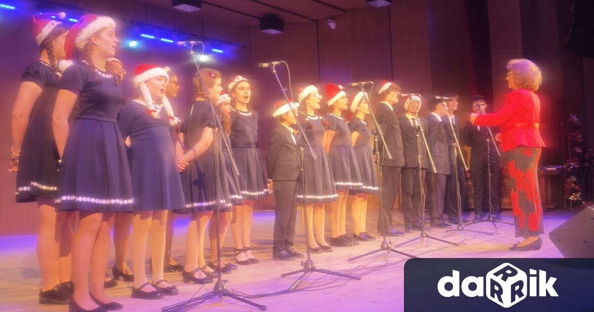 С връчването на награди на отличените в Общинския конкурс Моето