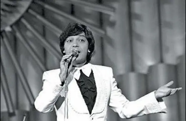  Цветя за 85-та годишнина от рождението на Емил Димитров 