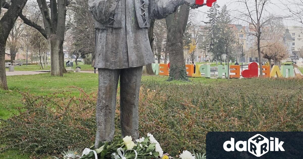 На днешната дата 23 декември 2025 г се навършват 85