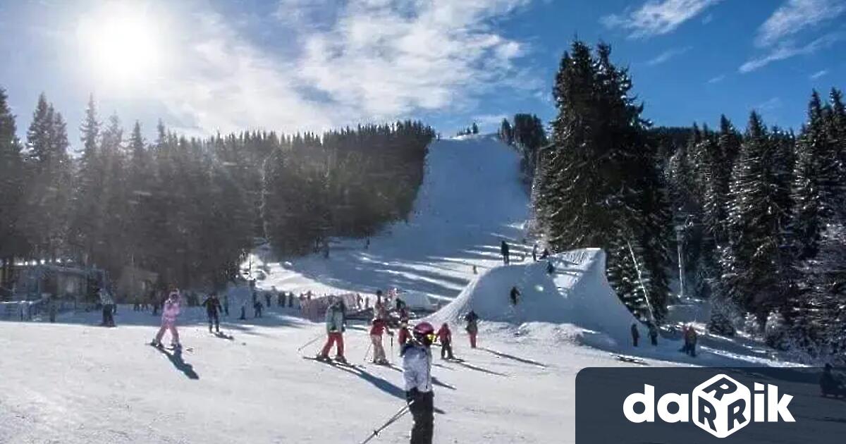 Снежната покривка на връх Рожен е 18 сантиметра съобщи дежурният