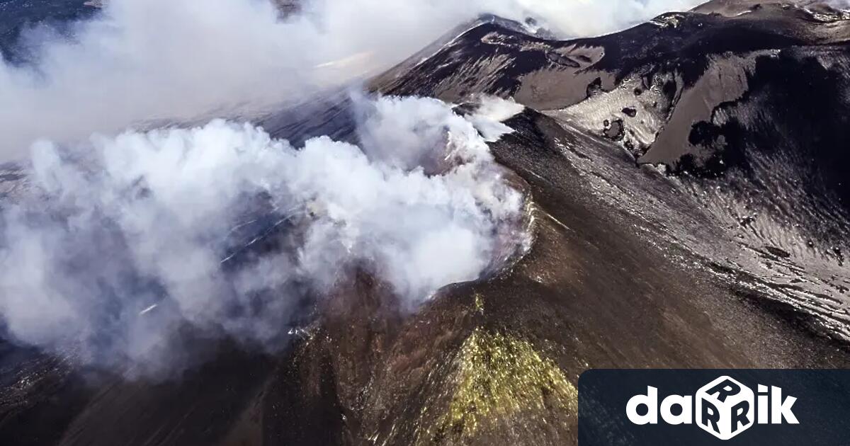 Вулканът Етна отново се активизира Италианските вулканолози съобщават че от