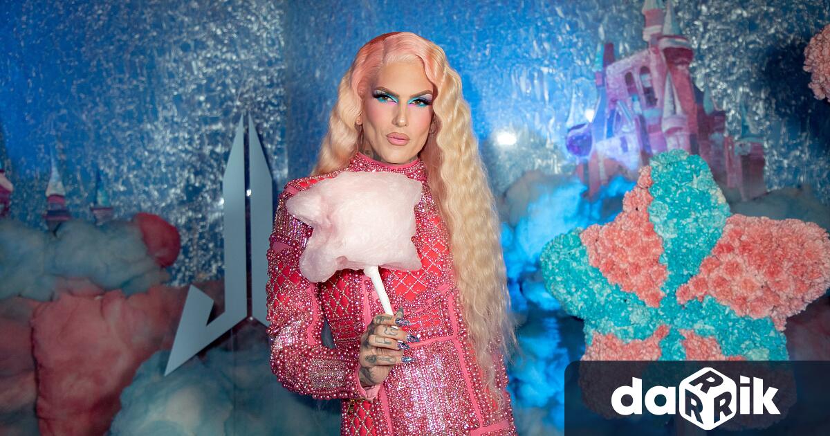 Един от най скандалните и популярни бюти инфлуенсъри в света