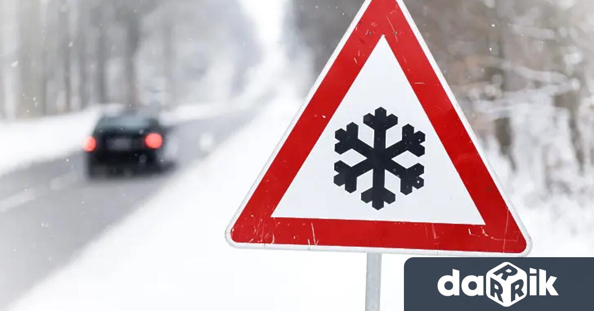 40 сантиметра снежна покривка затрупа Осоговската планина базите и хижите