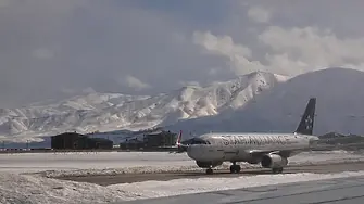 Хиляди полети в САЩ са отменени заради снежна буря