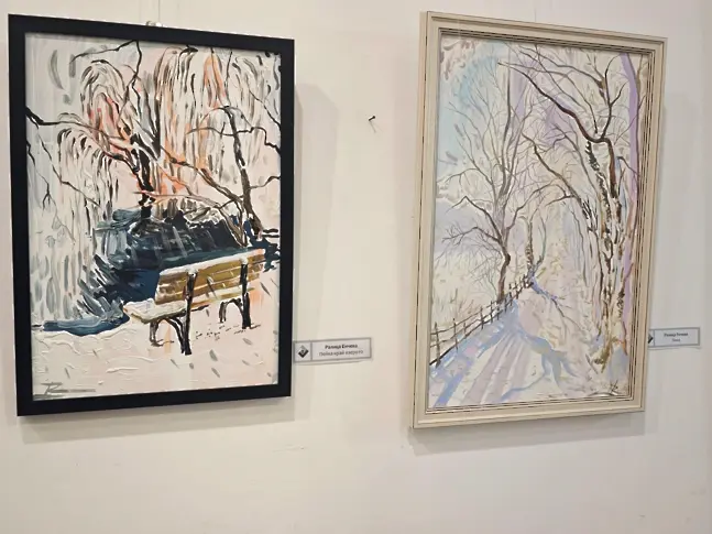 Групата на плевенските художници представя близо 100 творби в традиционна празнична изложба