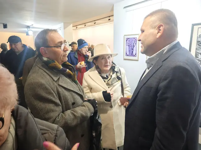 Групата на плевенските художници представя близо 100 творби в традиционна празнична изложба