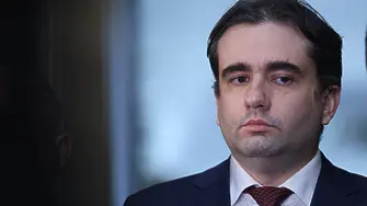 Божанов призова ГЕРБ да подкрепи искането за оставката на шефа на антикорупционната комисия