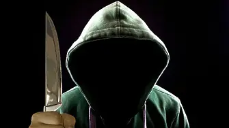 Мъж намушка 8 души с нож и заля 7 с белина в Япония