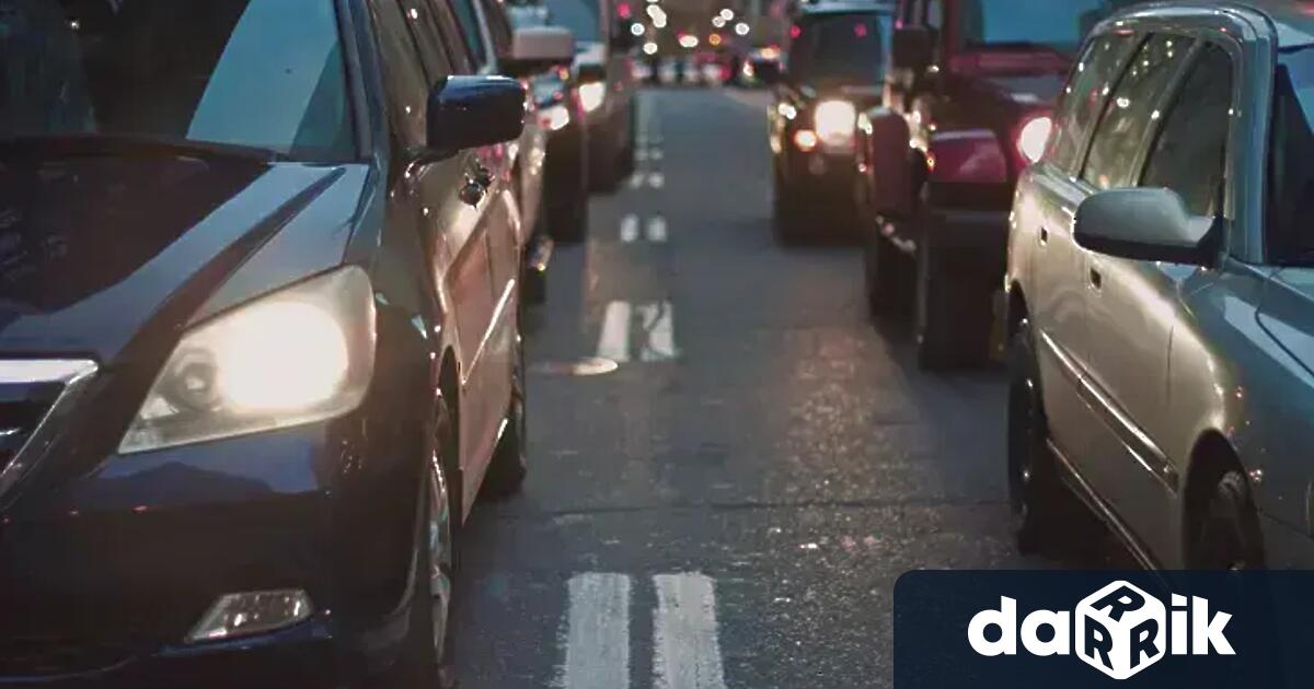 Около 100 000 автомобила се очаква да излязат от София