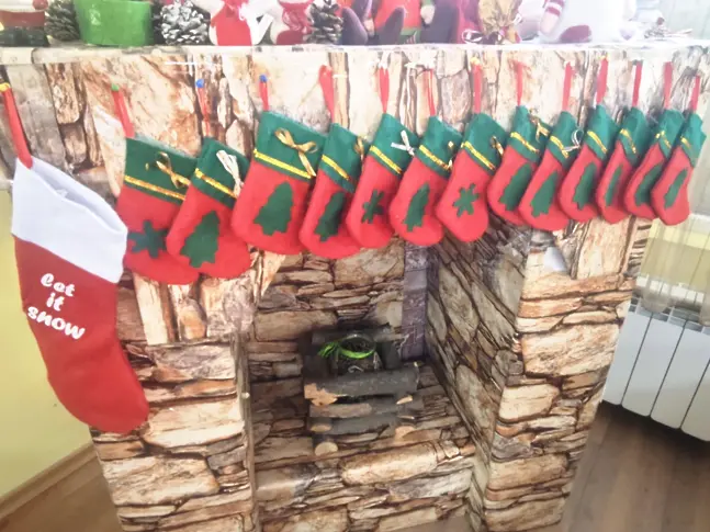  Приятели и донори бяха посетители на коледните празници в шестте Центъра за настаняване от фамилен вид 