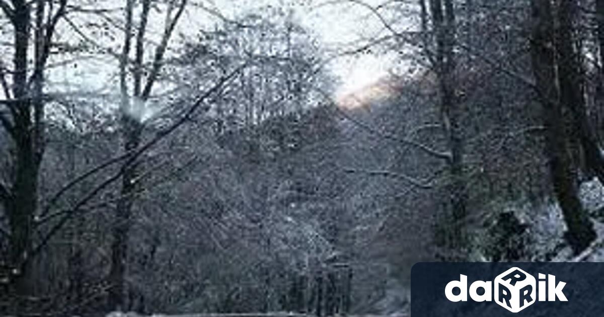 В четвъртък времето ще бъде облачно и валежите ще продължат