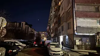 След среднощния екшън с въоръжен грабеж: Задържаха баща и син в София