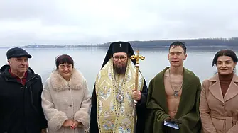 Кристиян Дочев спаси Богоявленския кръст във Видин