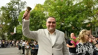 Съдът решава остава ли на свобода бившият директор на 138-о училище