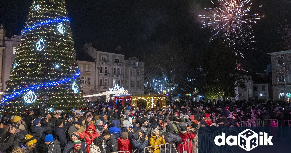 С т нар шумощадяща заря Пловдив отбеляза настъпването на 2026