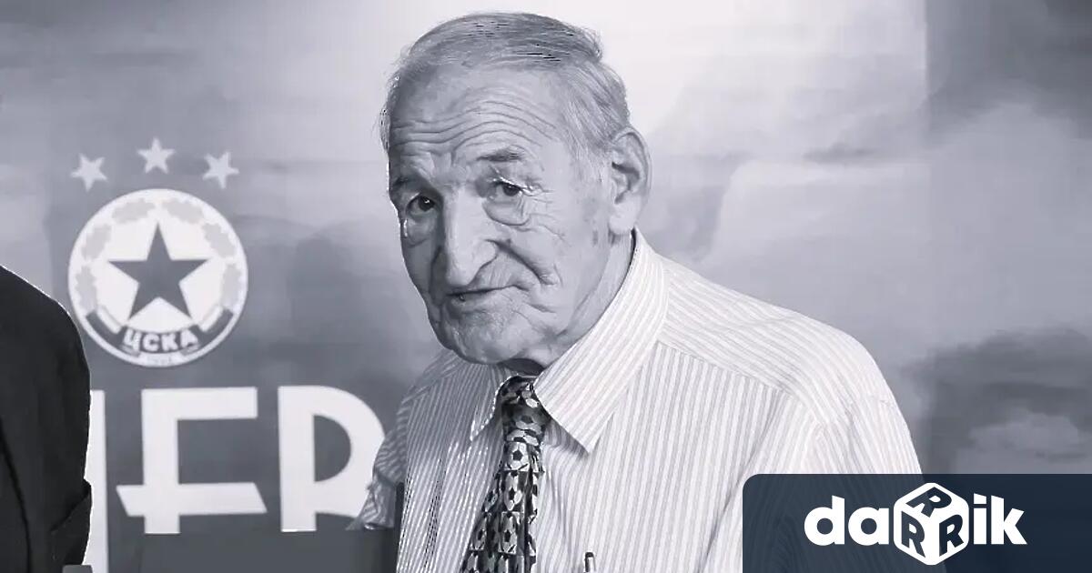 Димитър Пенев наставникът извел националния отбор до историческото четвърто място