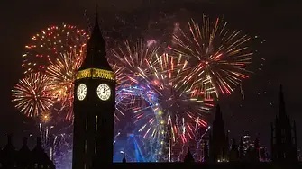 Изстрелват фойерверки от Лондонското око в новогодишната нощ