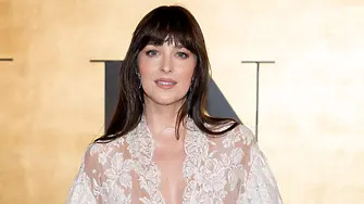 Актрисата от „50 нюанса сиво“, Дакота Джонсън най-накрая показа кой е мъжът до нея