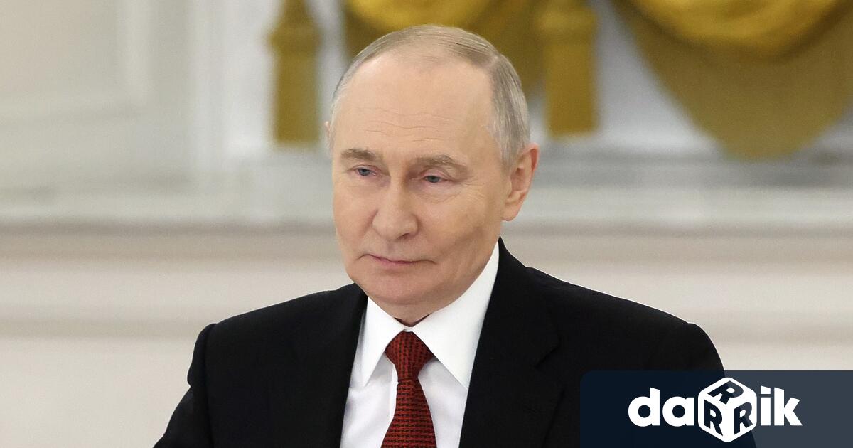 Украински официални лица във вторник положиха усилия да ограничат дипломатическите