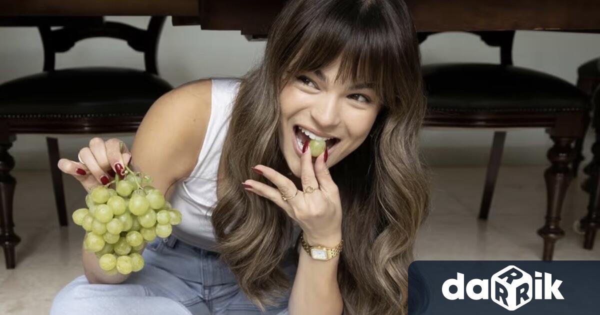 Всяка година около празници или магични дати социалните мрежи отново