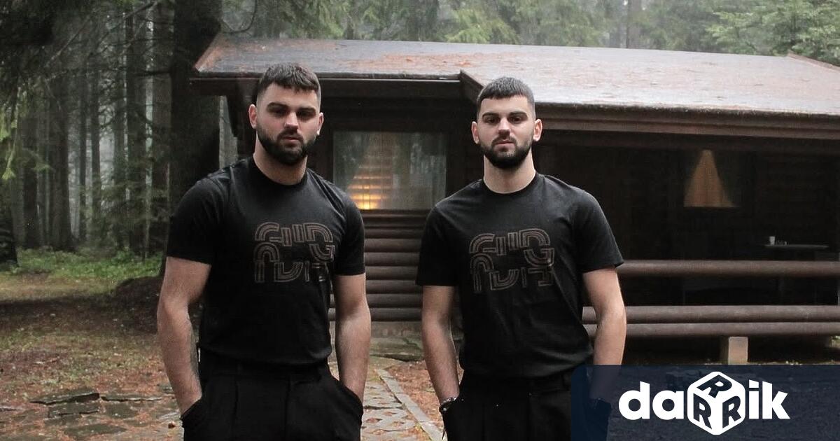Стоян и Георги Георгиеви са братя близнаци които не просто
