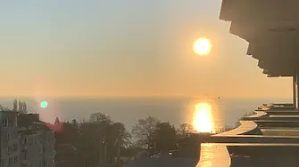 Във вторник преди обед времето ще бъде предимно слънчево, а след обед ще има разкъсана ниска облачност