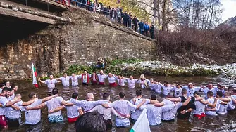 На Йордановден във Враца ще вадят кръста от р. Лева
