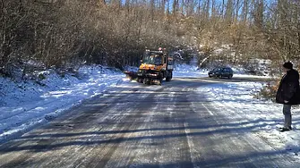Всички пътища от общинската пътна мрежа и градските улици в Мездра са проходими при зимни условия