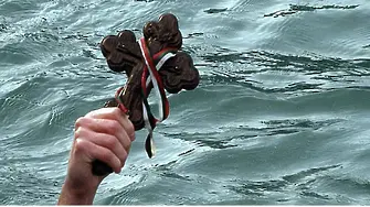 На Йордановден в Монтана ще вадят кръста от р. Огоста