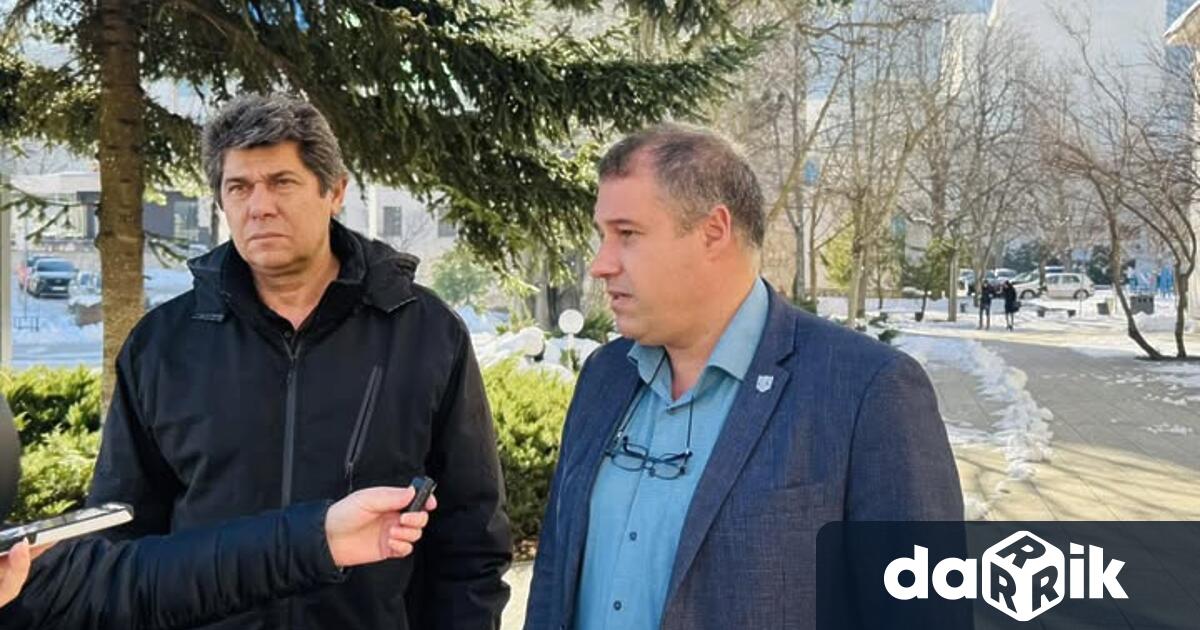 Констатирани са сериозни пропуски в почистването на тротоарите и централната