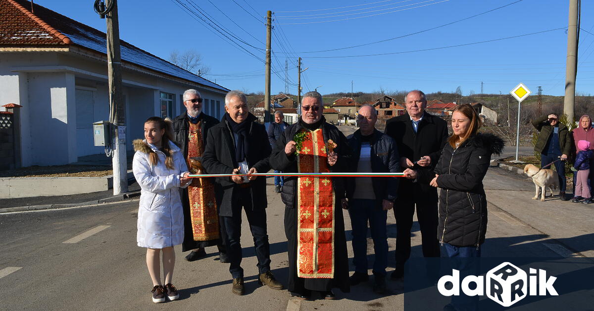 Цялостната реконструкция напътя между селата Николово и Белотинци в община
